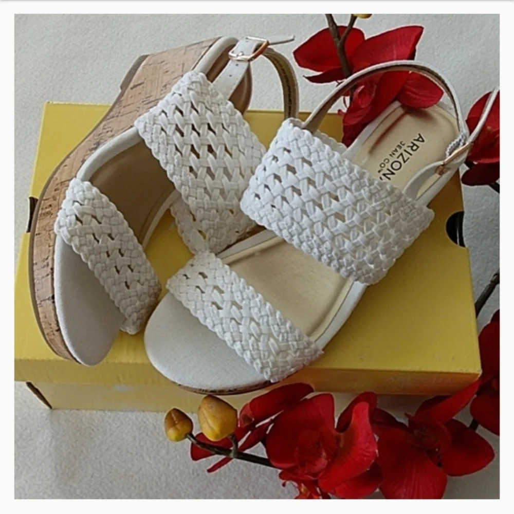 NEW Girls Shoes White Sandals Strappy Woven Lace Platform Wedge Heel Arizona 13M